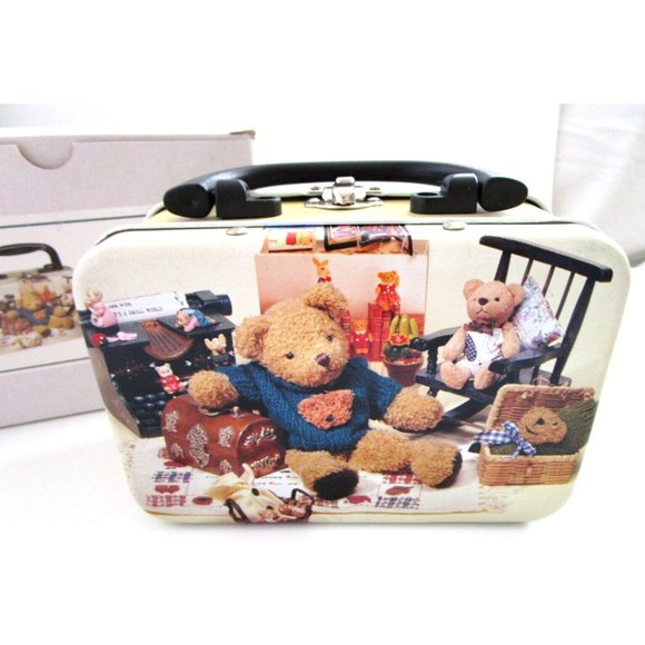 Baby Bear Plush Toy 6" in a Small Metal Suitcase/Lunch Box -MIK Korea LB-398 NIB - Picture 5 of 15